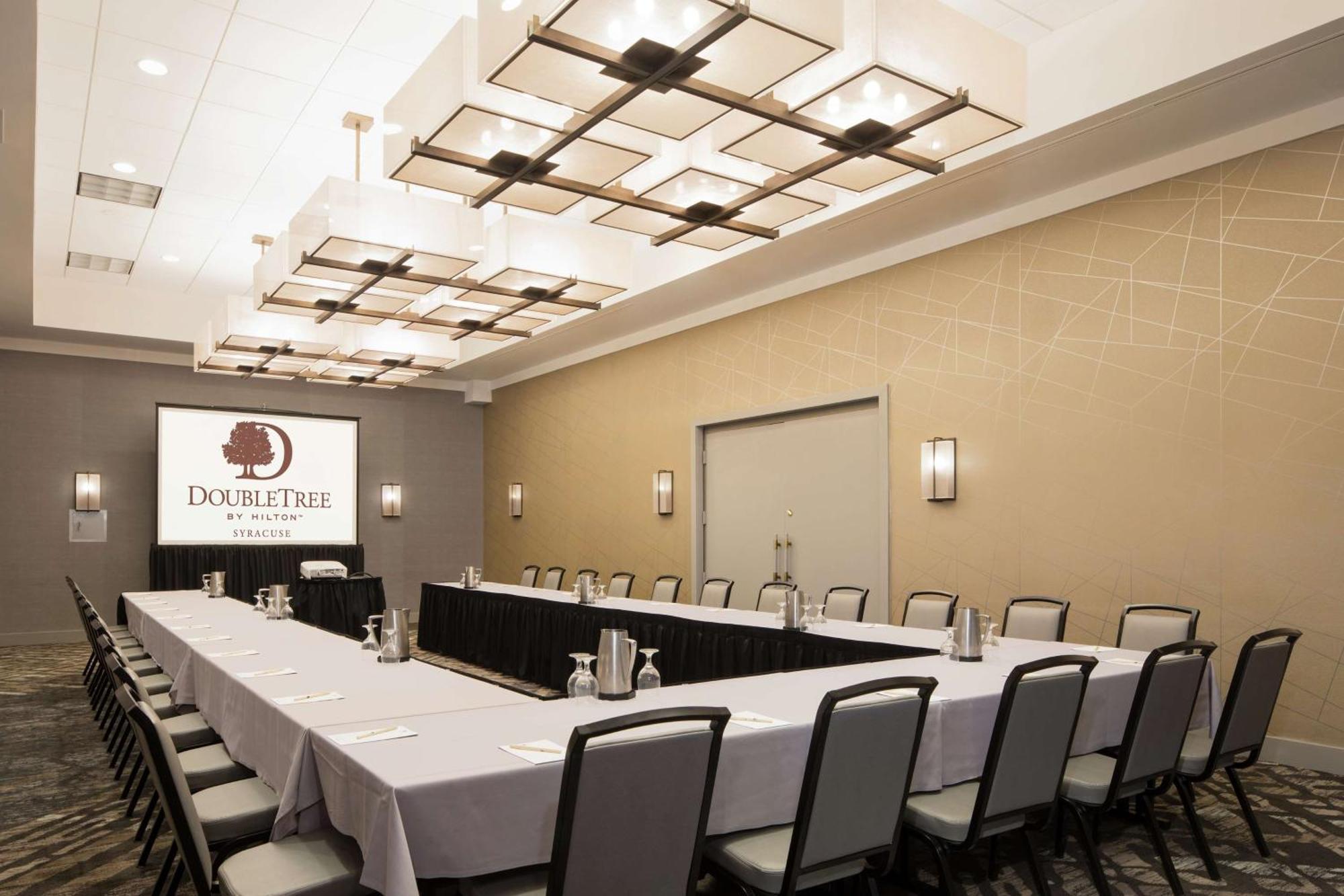 Doubletree By Hilton Hotel Syracuse East Syracuse Εξωτερικό φωτογραφία